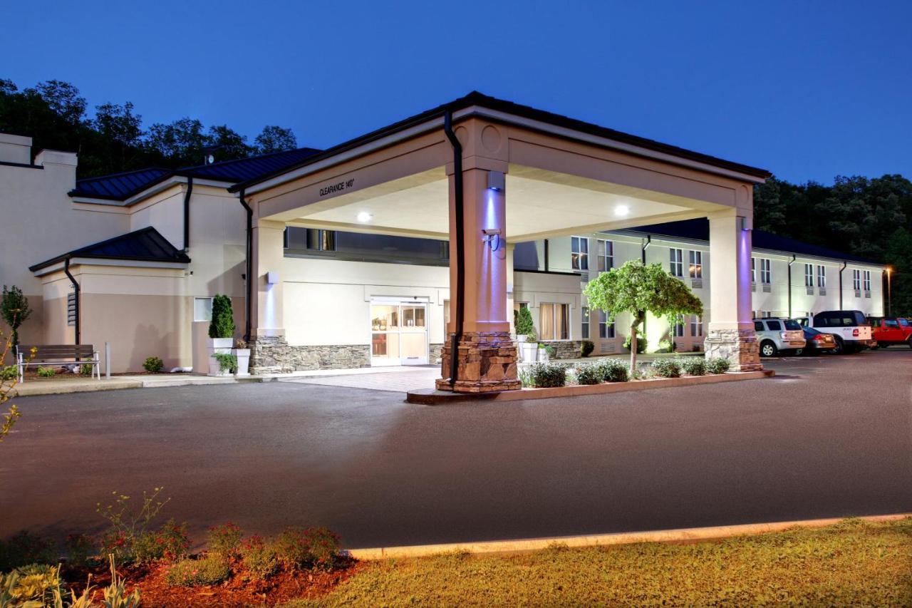 Holiday Inn Express Hurricane Mills Waverly By Ihg Exteriér fotografie